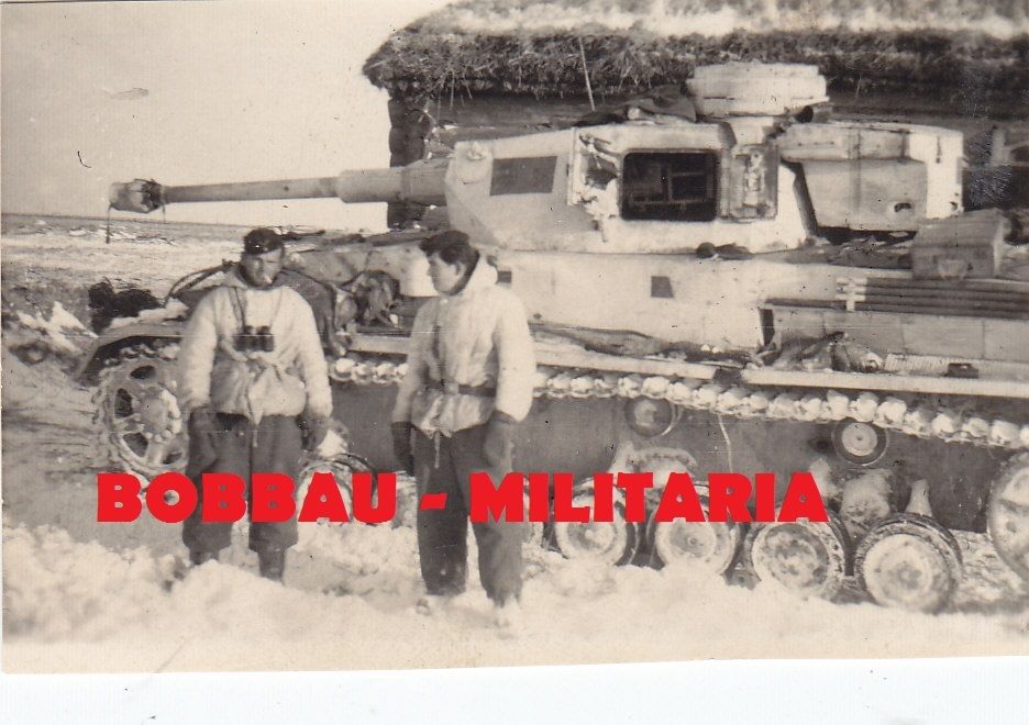 Panzerkampfwagen IV lang Panzer 4 in weißer Wint