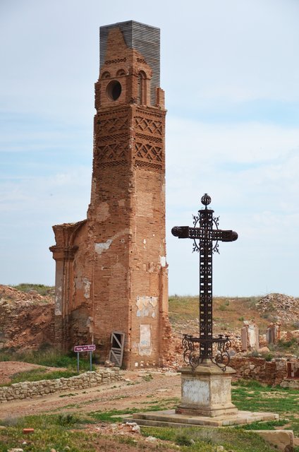 BELCHITE VIEJO-24-4-2014-ZARAGOZA - Pueblos y lugares abandonados/deshabitados-2011 AL 2024 (13)
