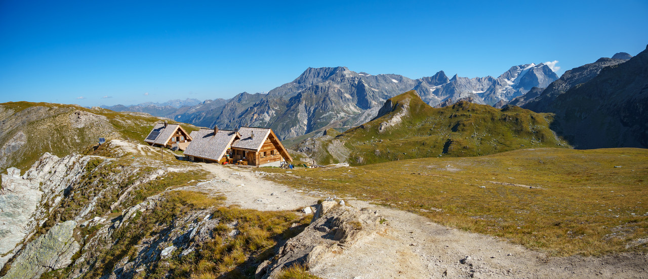 https://i.postimg.cc/9MG3BHKH/DSC03950-Panorama.jpg