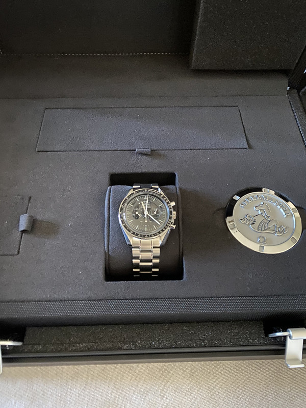 EA3E2C35-5F7E-4669-BA5E-9779E321B900