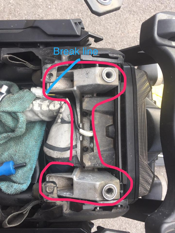 fj09 rear rack mount a