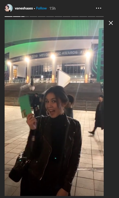 Vanesha Prescilla di depan Gocheok Sky Dome.