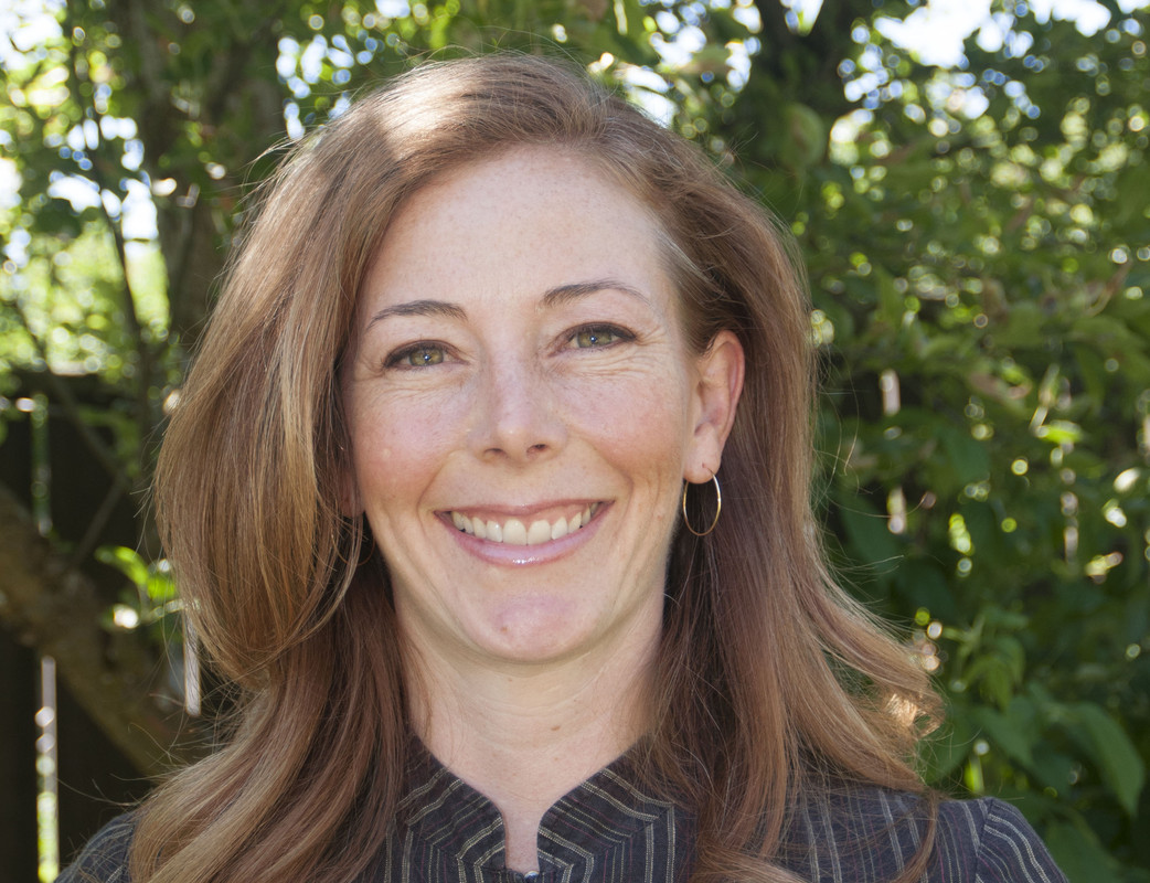 Stephanie Hampton portrait