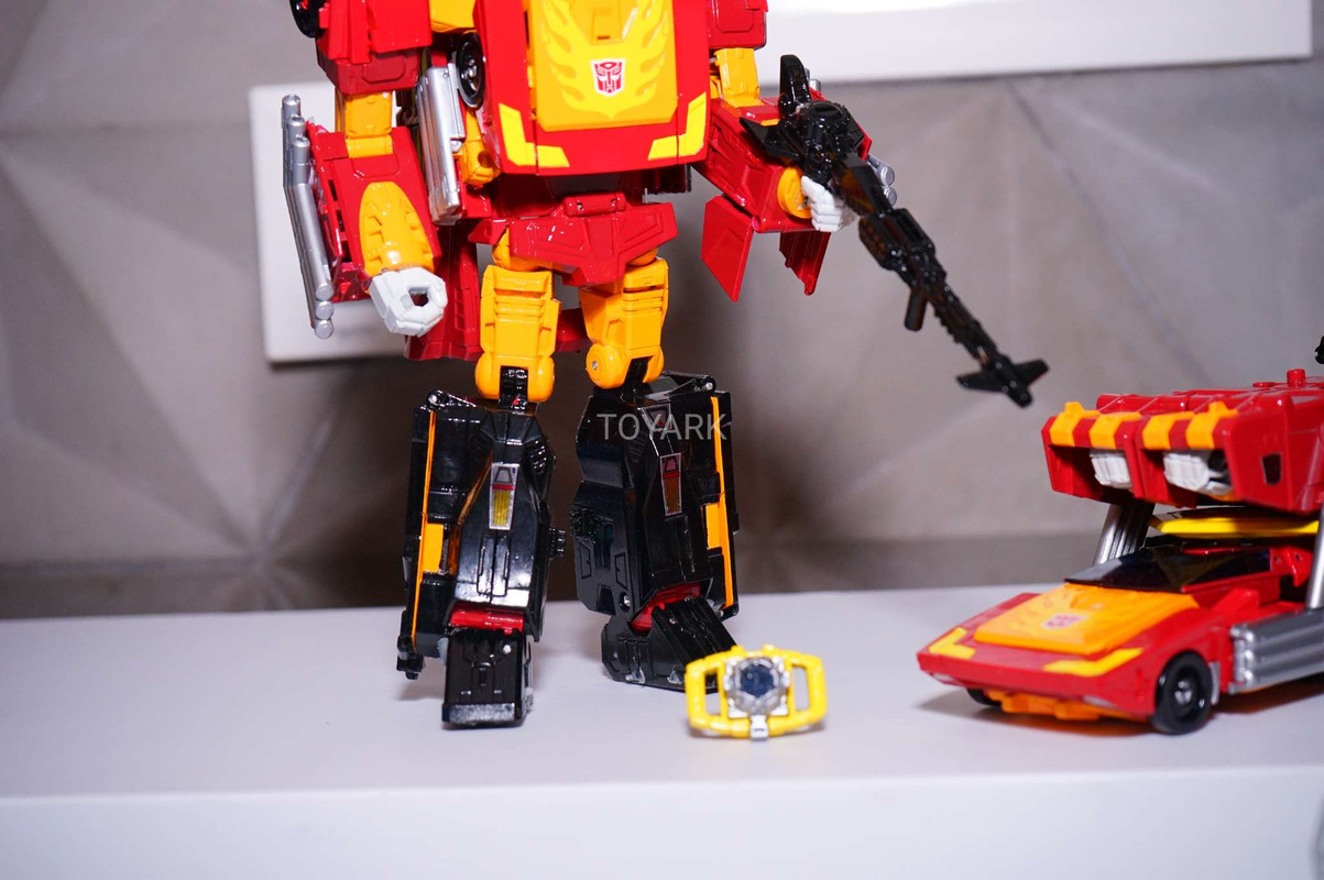 SDCC-2017-Hasbro-Transformers-Thurs-014