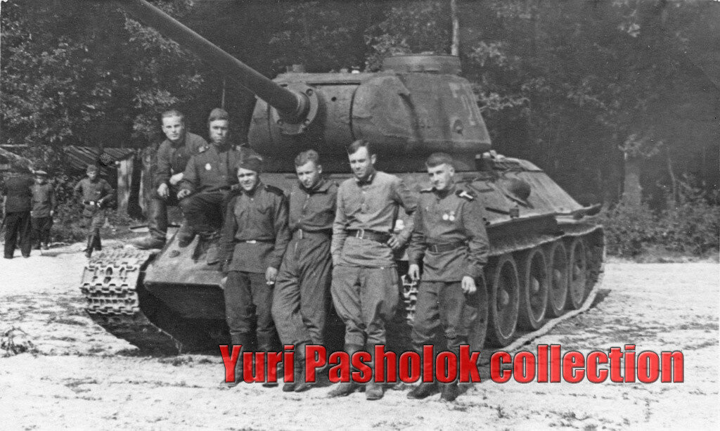 Т-34-85_112-2_Д-5Т_002