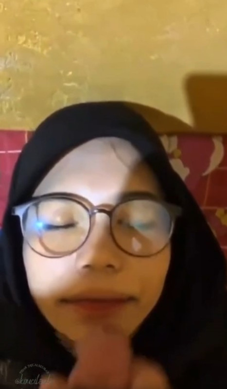 Akhirnya Crot Dimuka