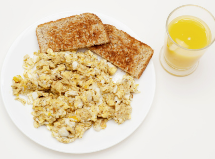 Zumo Natural Naranja + Tostada Básica