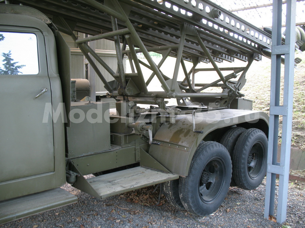 Studebaker_Poznań_082