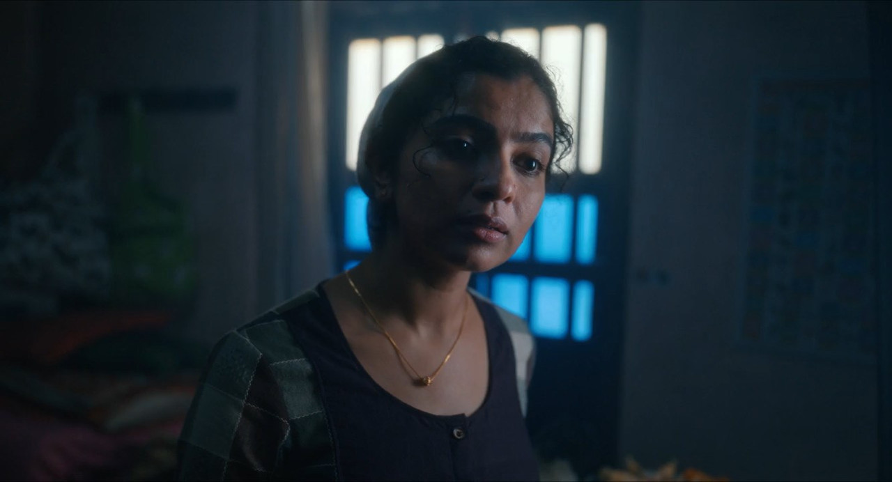 Poacher (2024) Season 1 [Hindi + Tamil + Telugu + Malayalam + Kannada] WebRip 480p, 720p ESub - Complete Screenshot