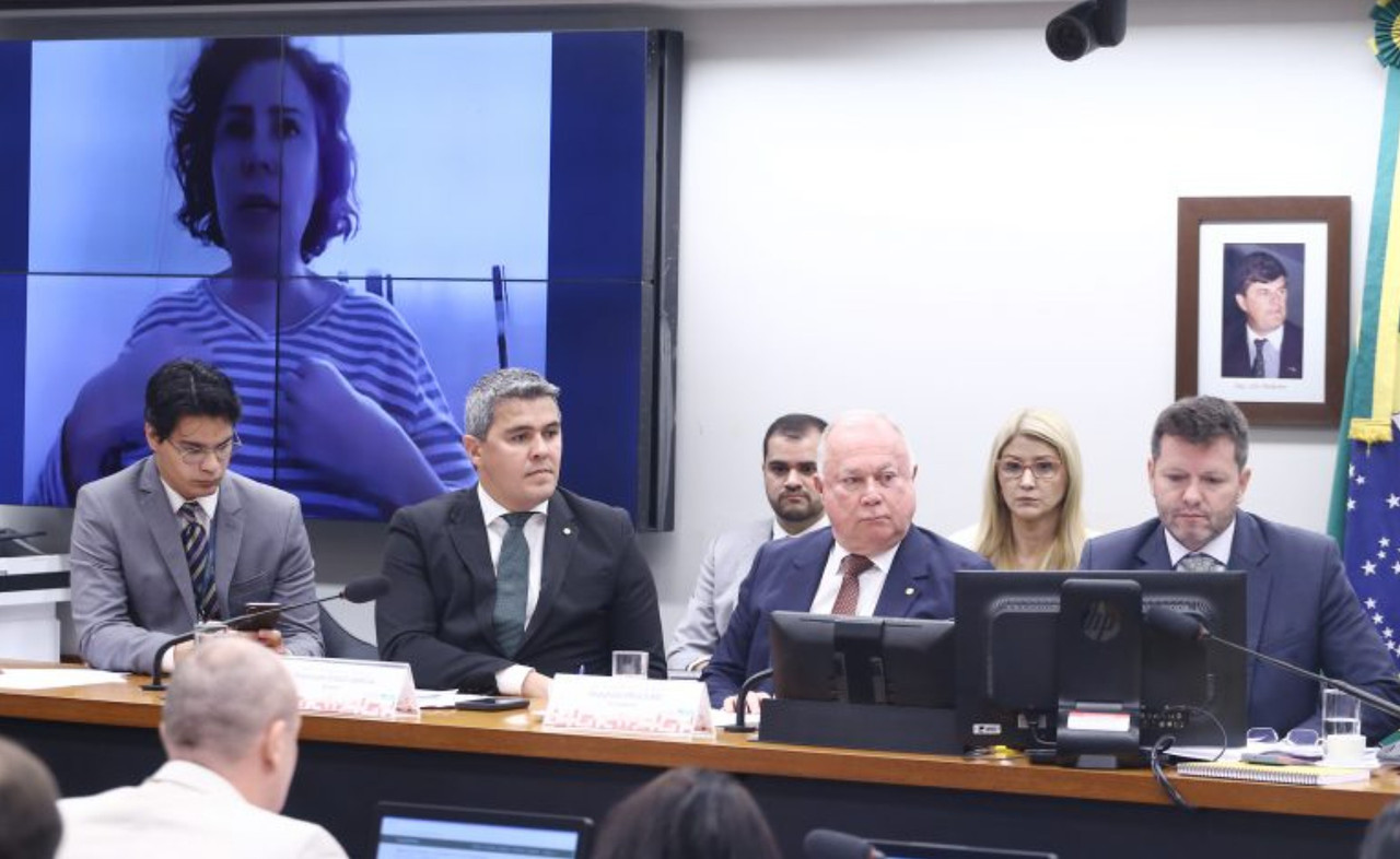 Zambelli, que está presa na Itália, participou virtualmente da reunião