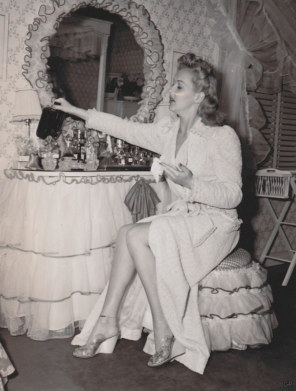 betty_grable_b90