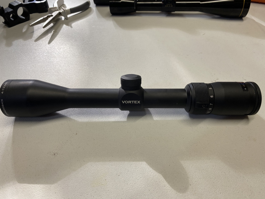 FB08A1D4-7A02-438F-B210-FBD331F19752