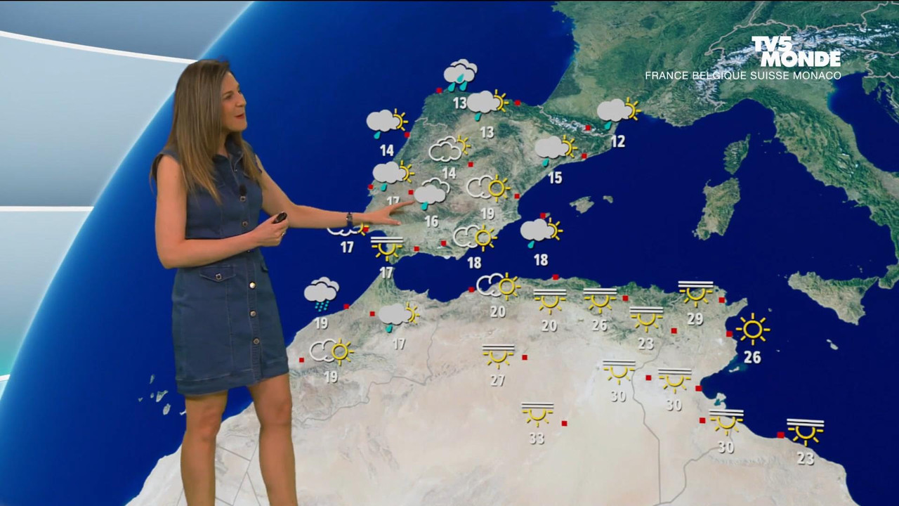 Daniela Prepeliuc TV5 220422.mp4_snapshot_01.51_[2022.04.22_18.45.20]