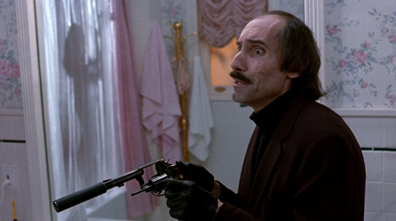 The Naked Gun 2½ - The Smell of Fear (1991) (1080p BDRip x265 10bit DTS-HD MA 5.1 - HxD) [TAoE].mkv_