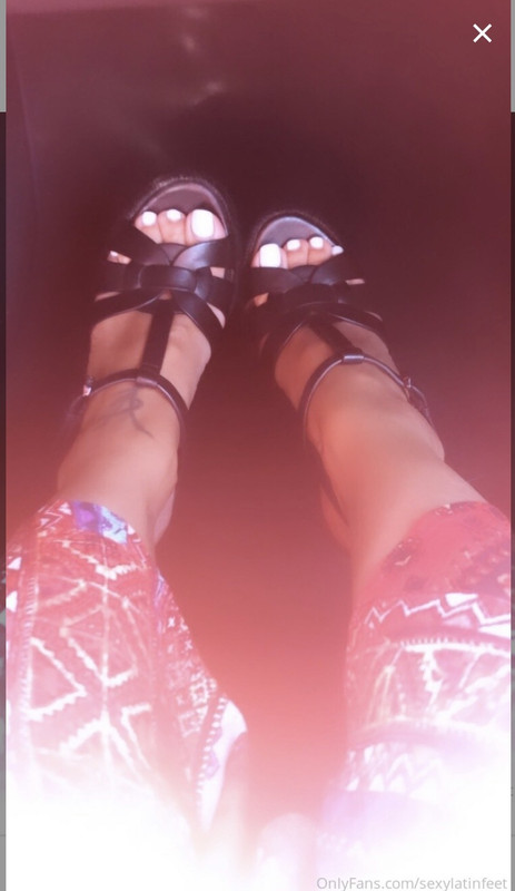 Vida-Guerra-Feet-4539236