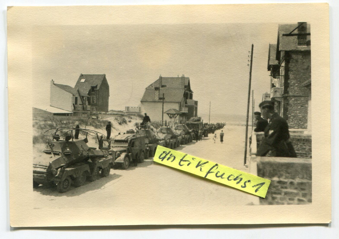 Schützen-Panzer in Merlimont in Frankreich im 2.