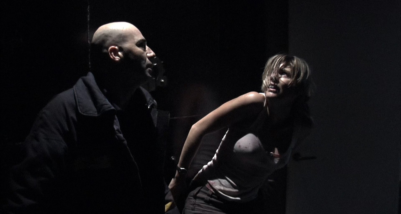 REC (2007) (1080p BDRip x265 10bit SPANISH EAC3 5.1 - r0b0t) [TAoE].mkv