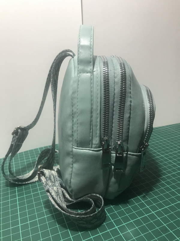 F8C526B6-62C6-4D6C-97DD-F41C3A60E401