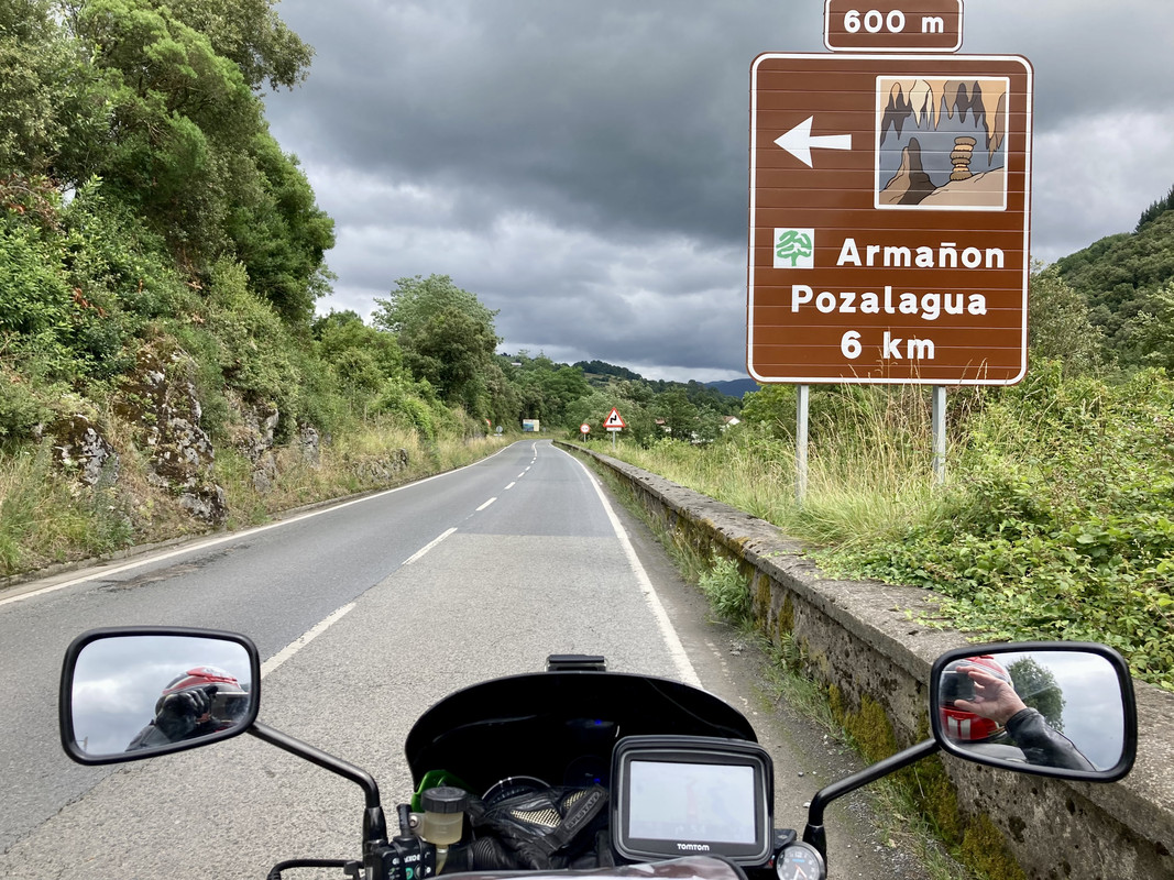 8CF02032-DFA3-45AF-8554-F339B5602BA9