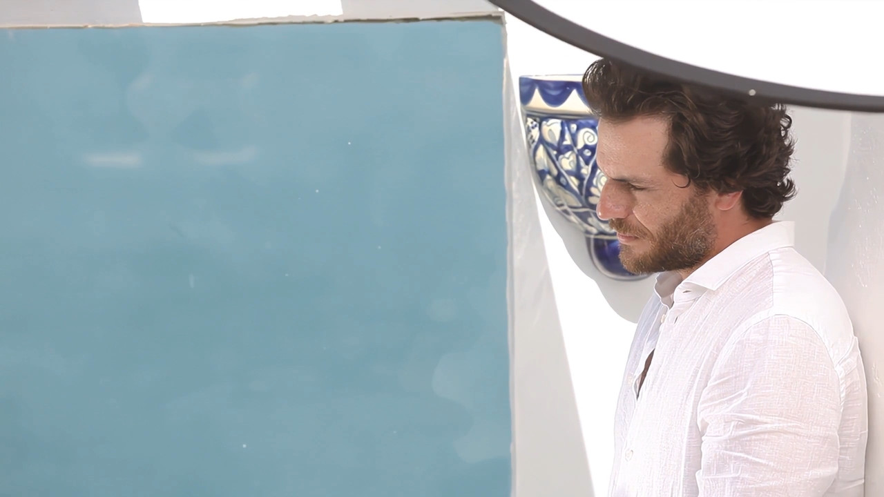 IstoÉ Gente _ Making-of Photoshoot _ Alinne Moraes e Rodrigo Lombardi.ts_snapshot_01.39.523