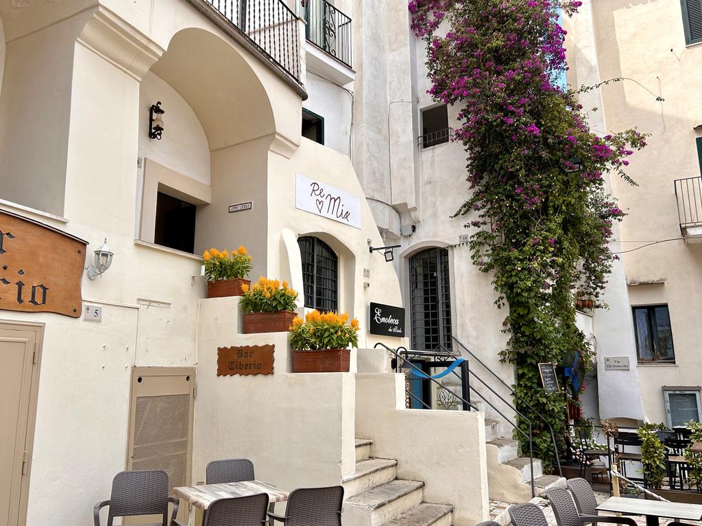 Жаркий сентябрь на побережье Тирренского моря. Жаркий сентябрь на побережье Тирренского моря.