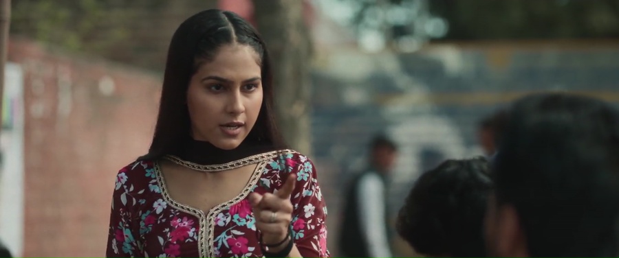 Rode College 2024 WebRip [Punjabi] 480p, 720p ESub Screenshot