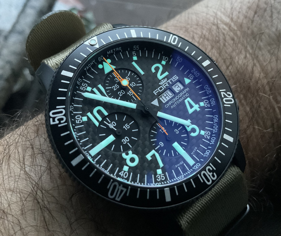 D899D154-F03E-45D0-98B6-FA63A9FF3B70