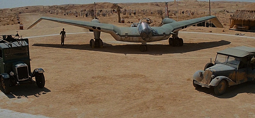 RAIDERS-OF-LOST-ARK-B-W-38-FOTOR.jpg