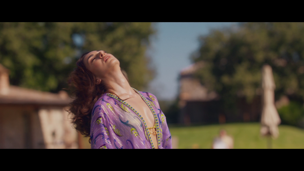 [Image: vlcsnap-2025-10-09-03h41m24s038.png]