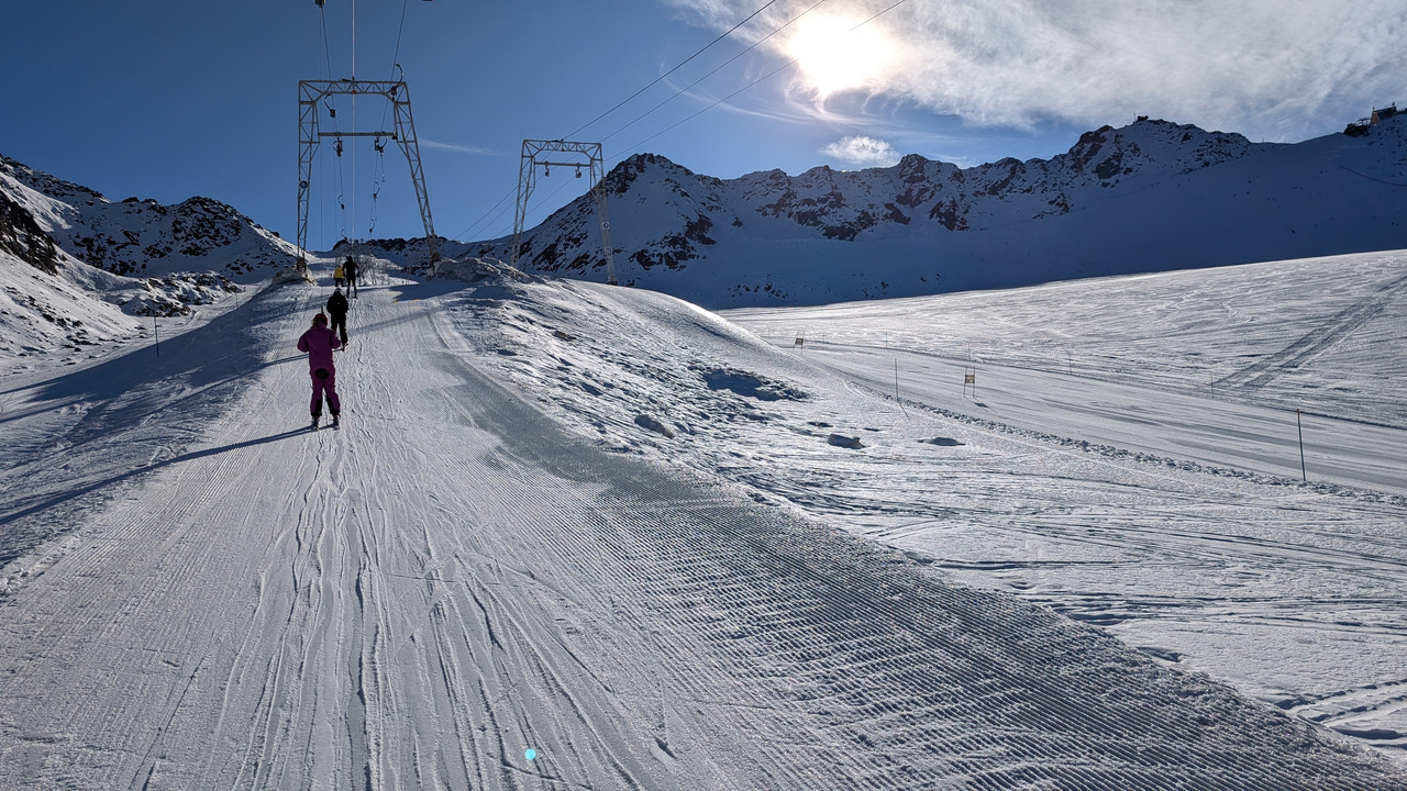 PXL_20241117_121909173.MP