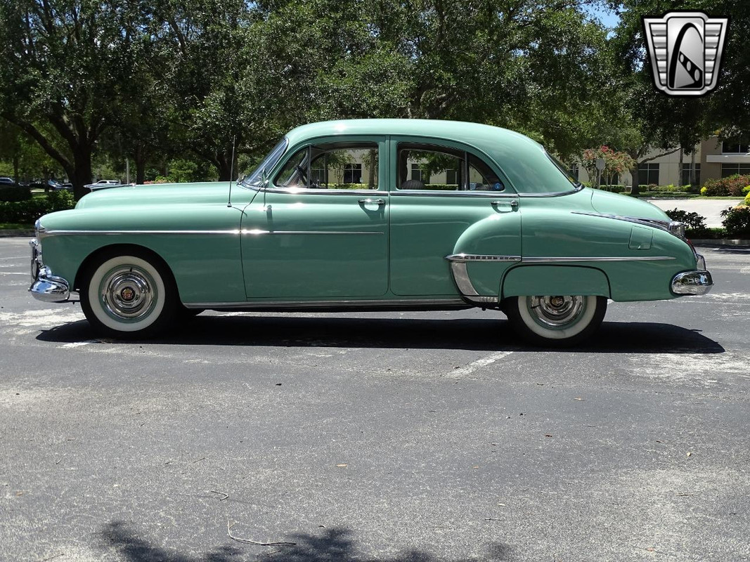1950 Oldsmobile Rocket 88 c