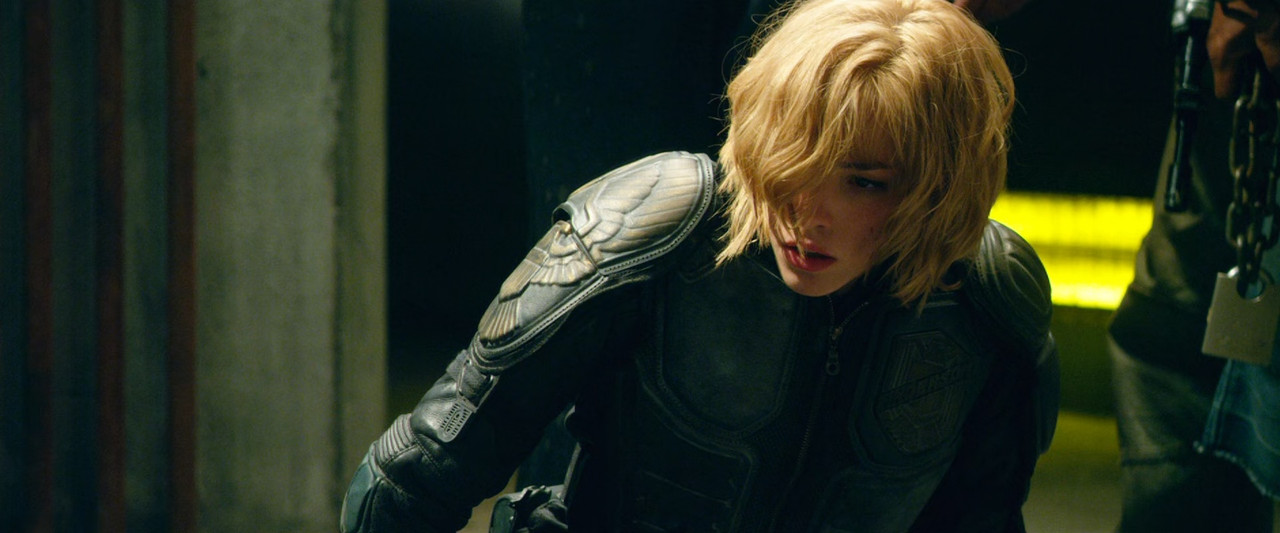 Dredd 2012 (1080p x265 10bit Tigole).mkv_snapsho