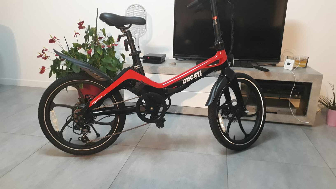 387325471_1366714330939144_2582540997904163304_n