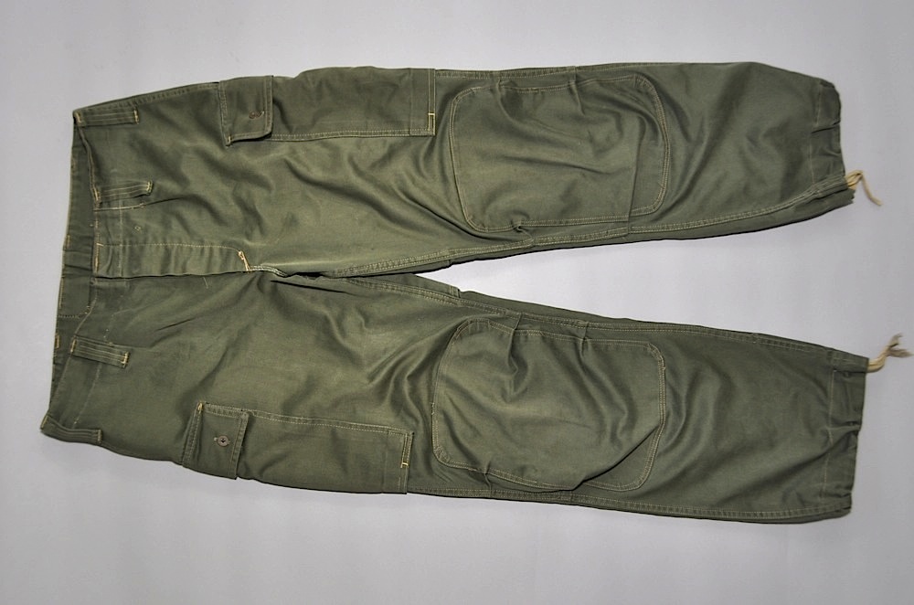 pantalon-EA-II-1