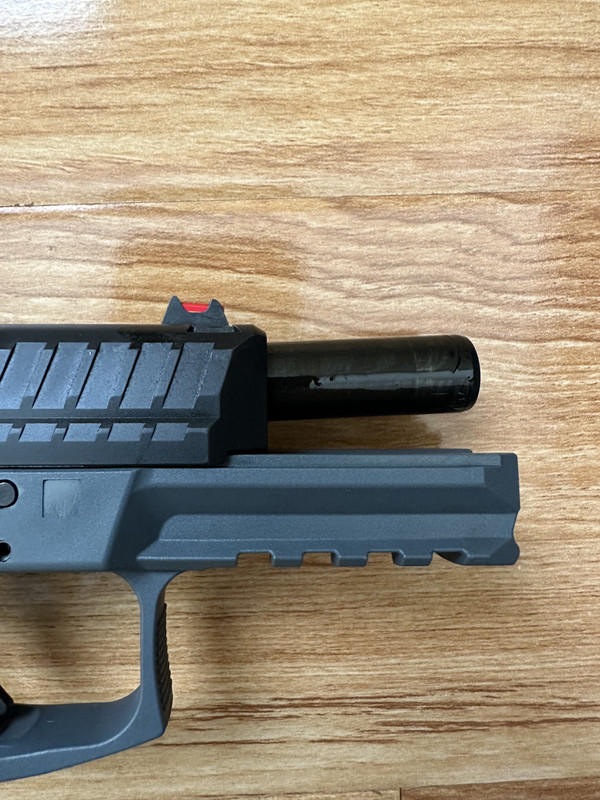 DC419248-49D6-413E-838D-16291B5CEFEB