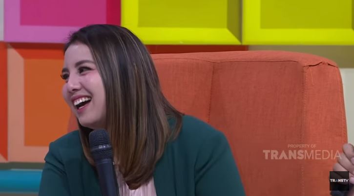 Tya Ariestya di acara Pagi Pagi Pasti Happy