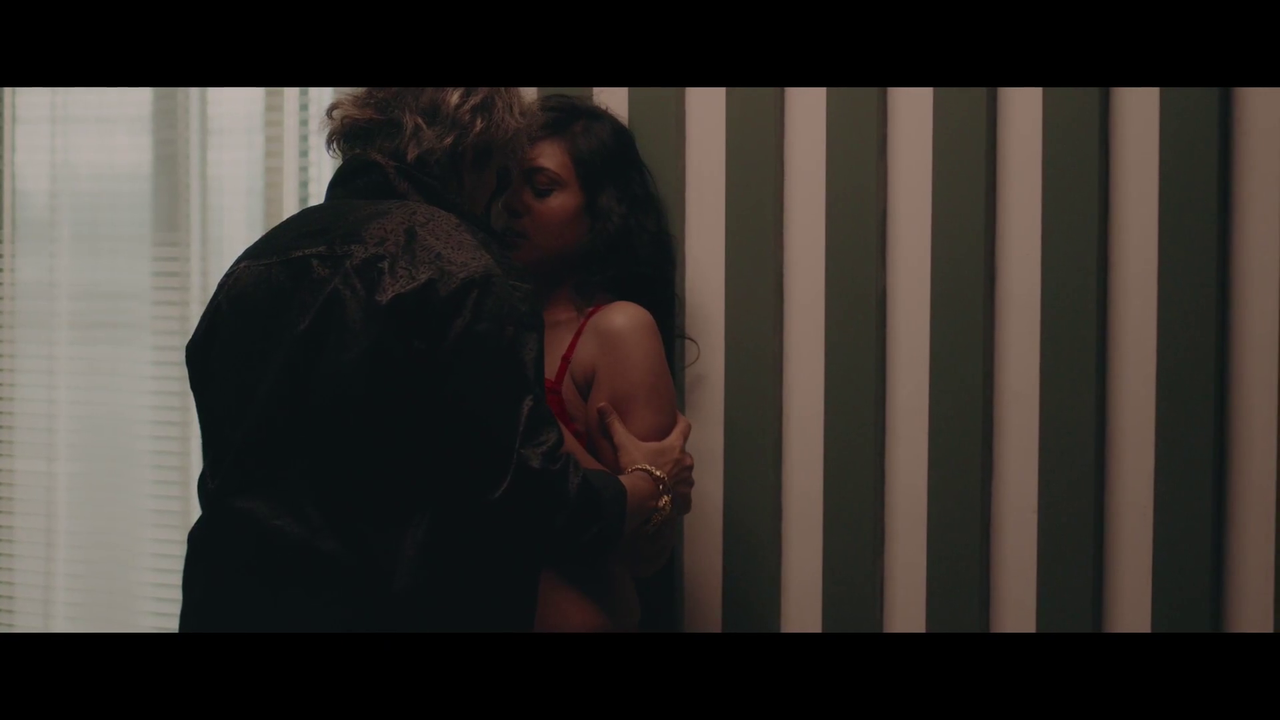 vlcsnap-2025-06-09-22h49m58s567