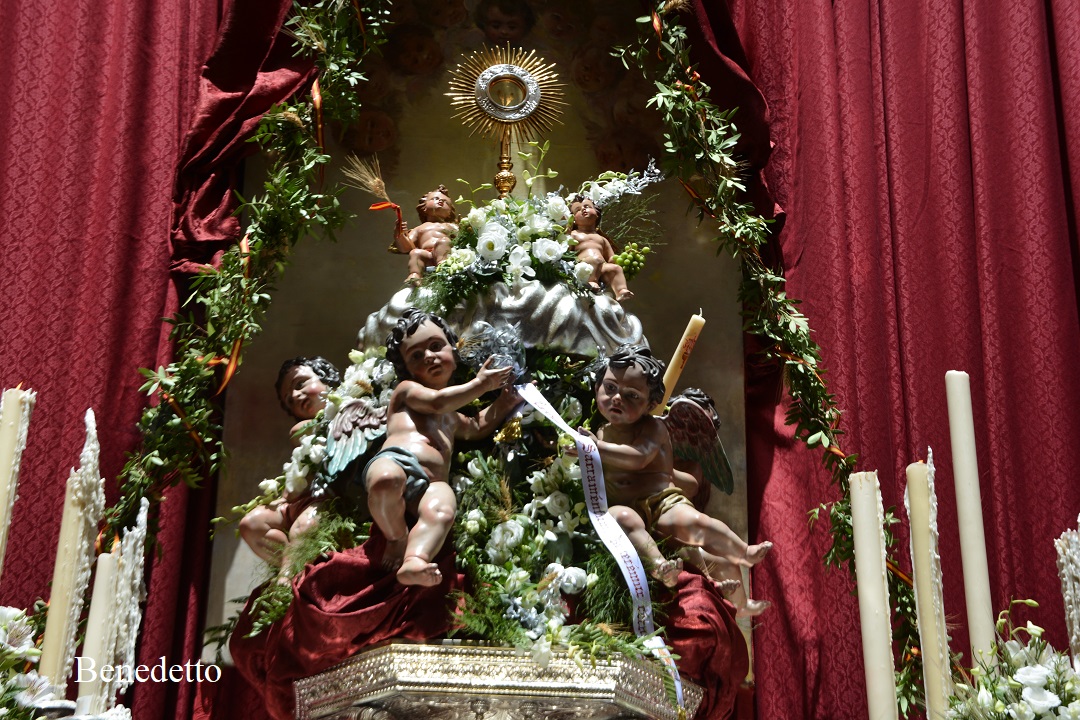 Procesión del Corpus Christi 2-Altar-Ntra-Sra-de-la-Cabeza