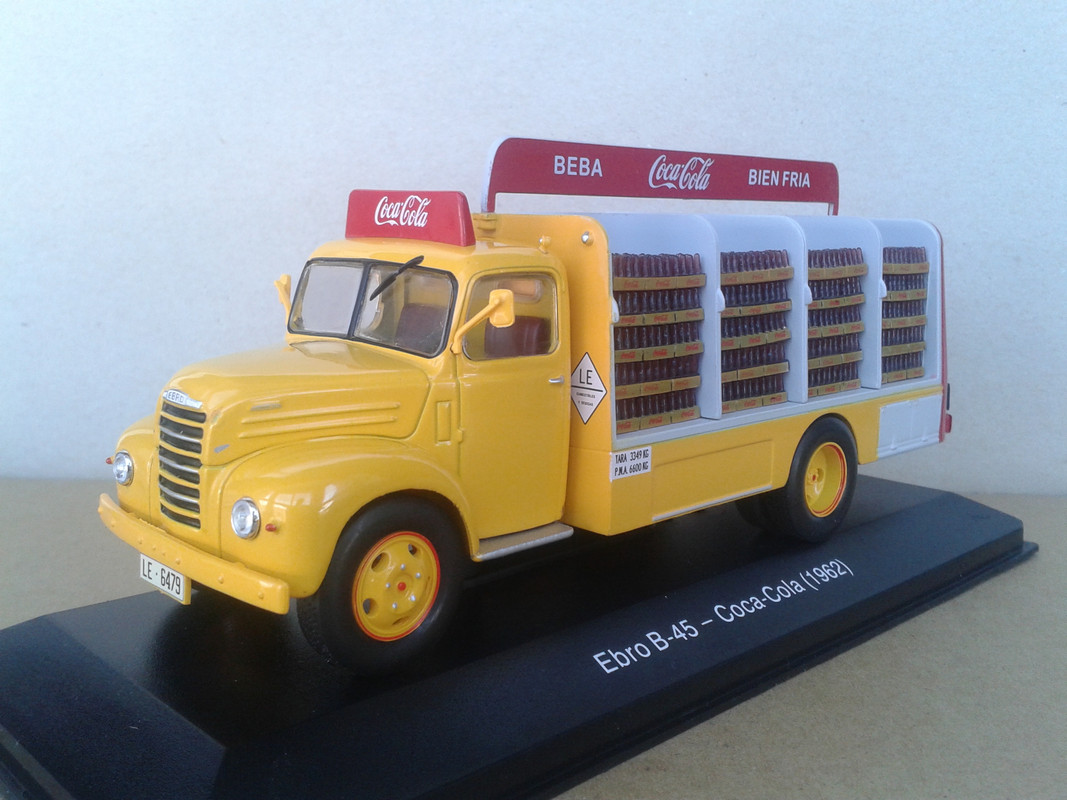 1962 Ebro EB-45 “Coca-Cola” (ixo - nº3 Vehículos de Reparto y Servicio) (2)