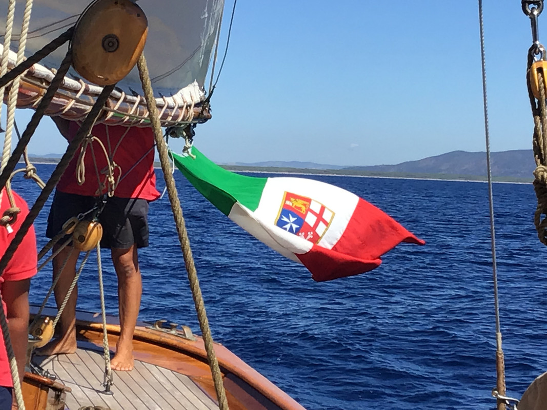 E4DD13BE-4F4E-4DA7-84AE-28480849785C