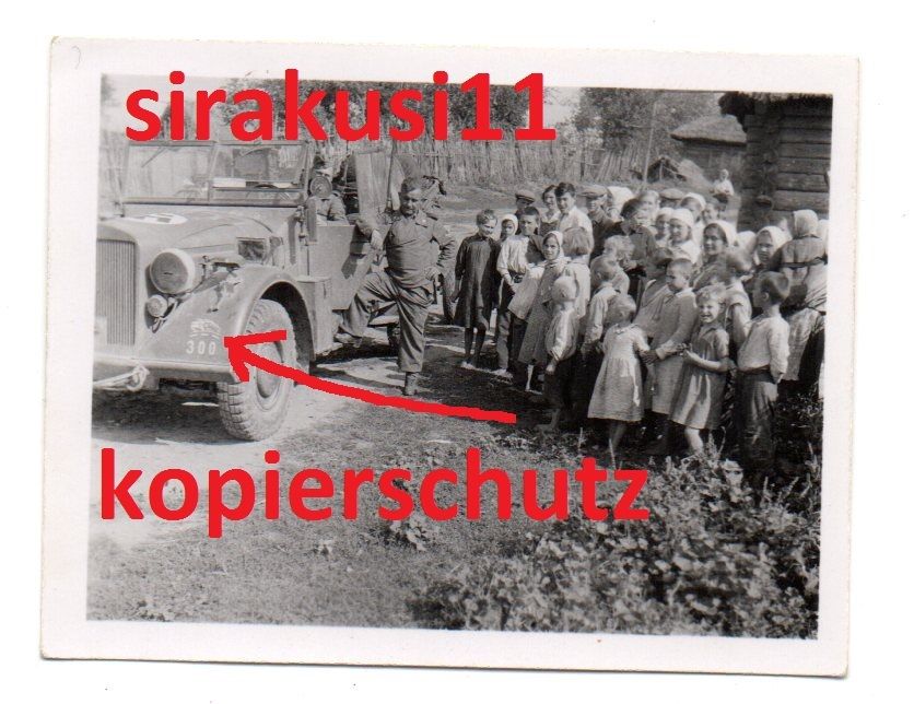 Sturmgeschütz-Abteilung 226 Kübelwagen mit Wappe