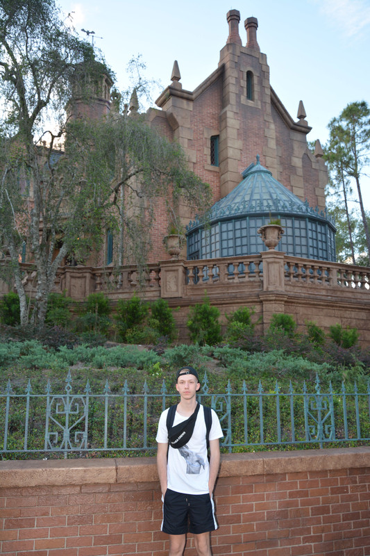 57246A46-FBCA-4F12-AAAD-B7B8779E2370