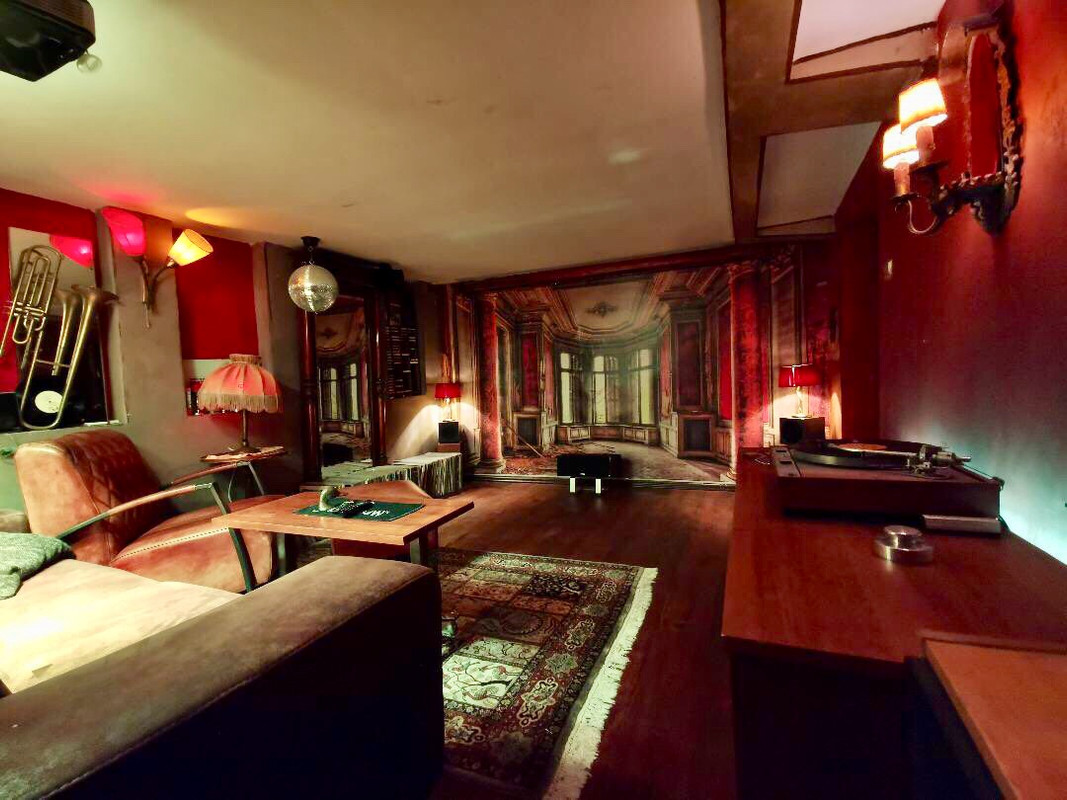 9A03DD45-32B2-4A69-8627-1B31397E26F9