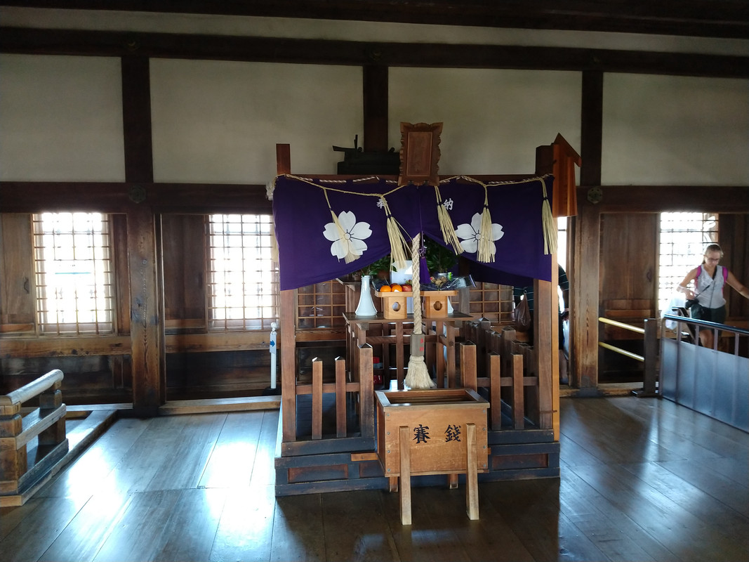 MIERCOLES 5 - Himeji - Miyajima - JAPON. UNA GRAN AVENTURA , SIN ENAMORAMIENTO FINAL (2)