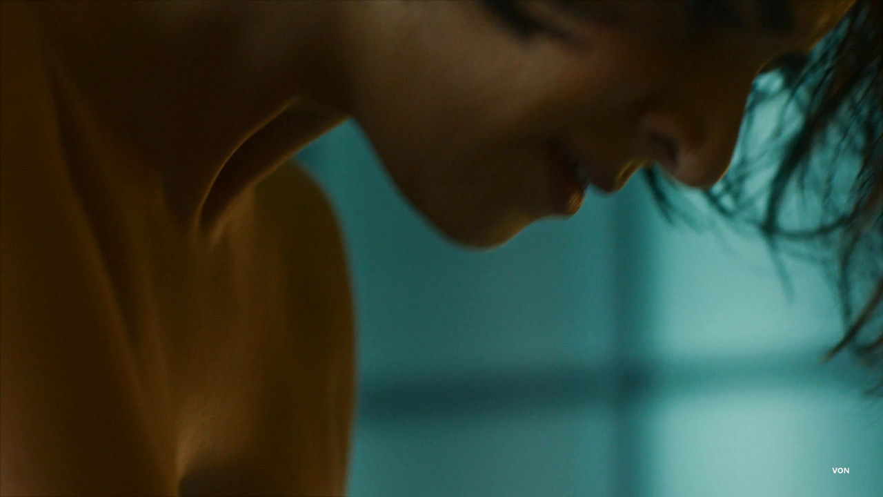 Inside Edge S02_4K_PART I.mkv_snapshot_01.37_[2021.06.21_19.17.56]