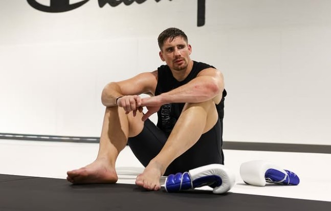 Рико Верхувен поискал над 1 милион долара на бой в UFC