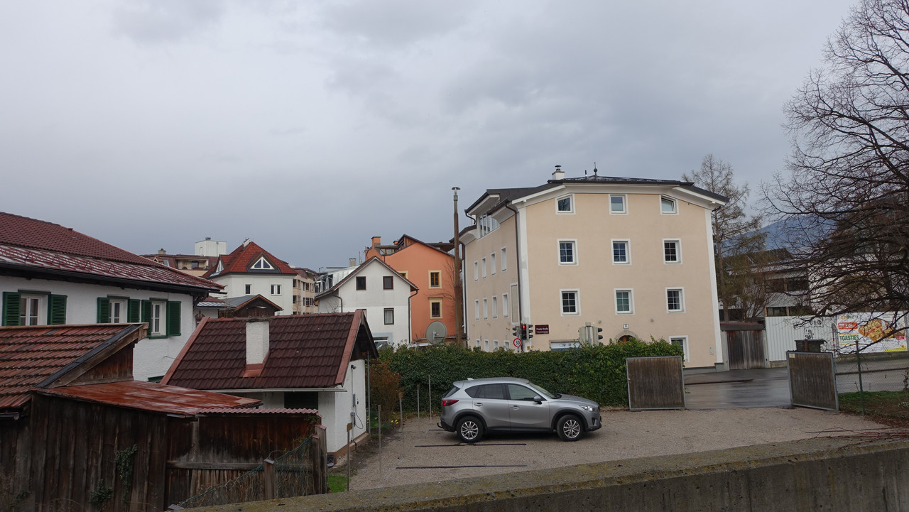 2023.03.29 Parkplatz beim Villerbauern für Pradlerstraße Nr. 11