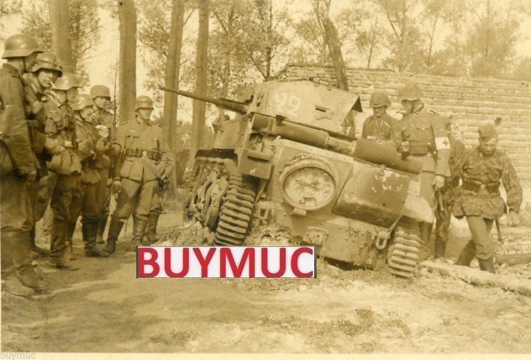 PANZER TANK BEUTE SOLDATEN TARNUNG SANITÄTER