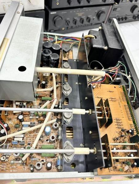 [Bild: HITACHI-Lo-D-630-XV.jpg]