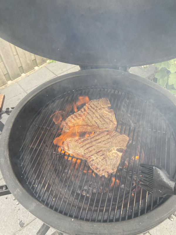 E6E2E220-F7D0-49A8-A095-6BDA66E08597